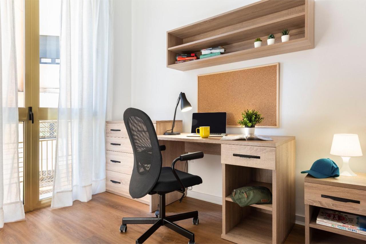 Micampus Armendariz Student Residence セビリア エクステリア 写真